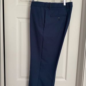Mens Greg Norman golf pants, size 36x30.  Navy blue
